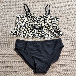 art class Black and White Daisy Kids Swim Bikini